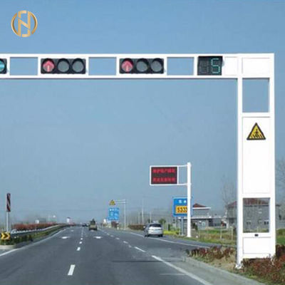 خرید Hot Dip Galvanized Traffic Light Post Earthquake Resistant Long Service Life online manufacture