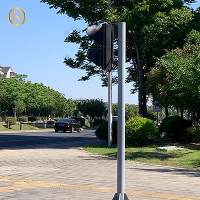 خرید 4.5M 6M I Type Traffic Light Pole  Camera Light Pole Installing At Main Road online manufacture