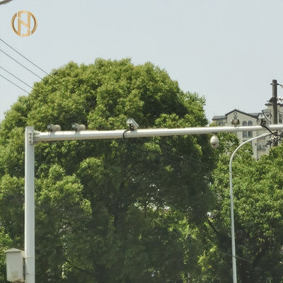 خرید Straight Type Traffic Signal Post 3M 6M High Durability For Cross Road online manufacture
